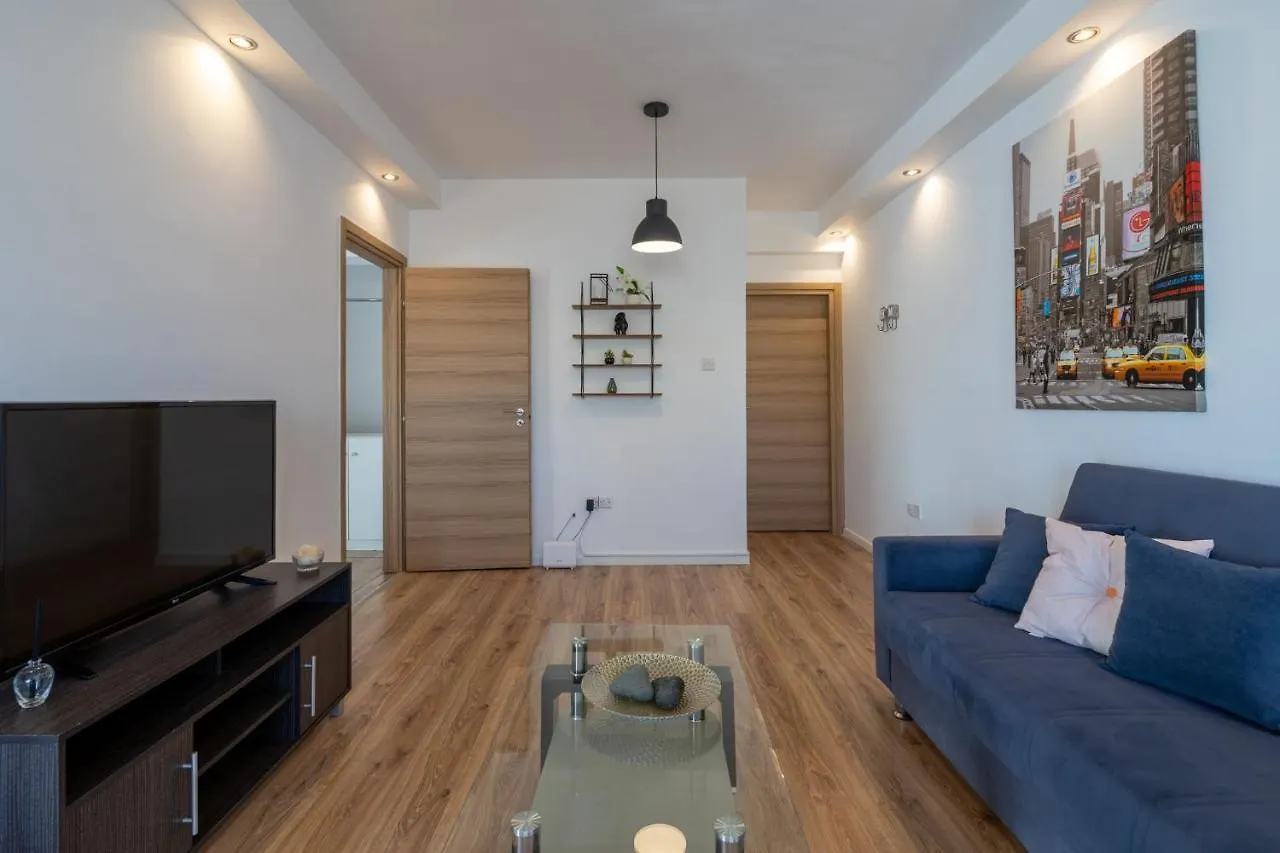 Apartament Terre 1-Br Apt In Larnaca + Balcony