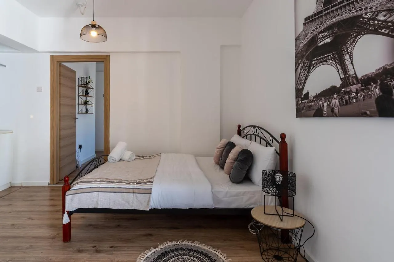Apartament Terre 1-Br Apt In Larnaca + Balcony Cypr